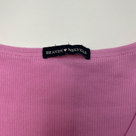 Brandy Melville Pink Ribbed Crop Top - Picture 4 of 4